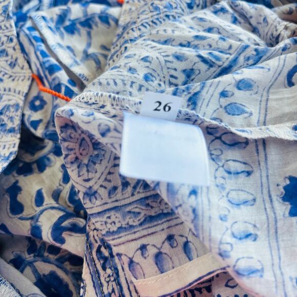 Hunter Bell Silk Blend Tassel Tie Floral Paisley Boho Blouse Blue White Small - Picture 6 of 6